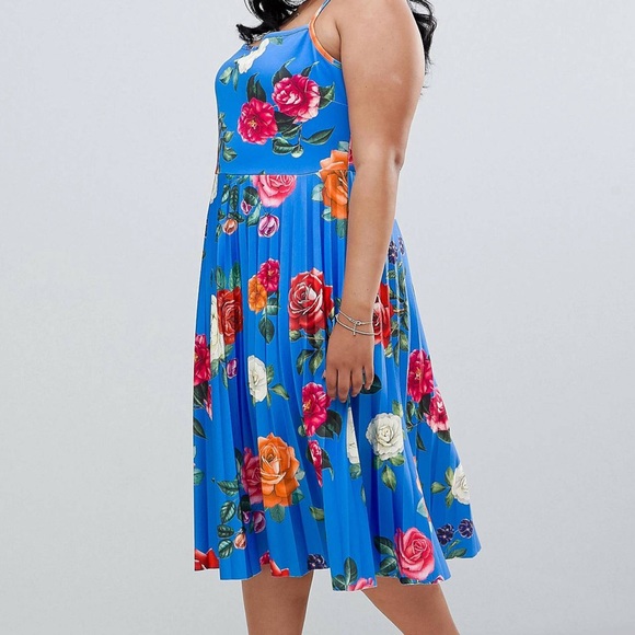 ASOS Design Curve scuba floral cami pleated midi skater dress - Picture 2 of 4
